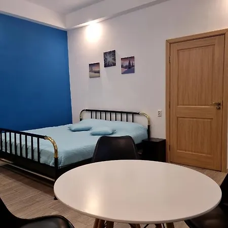 Evu Long Street Braşov