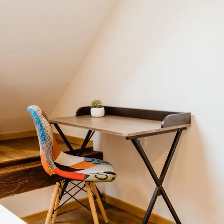 Evu Long Street Braşov