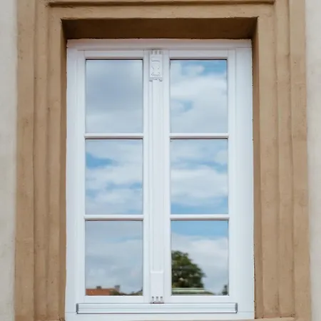 Evu Long Street Braşov