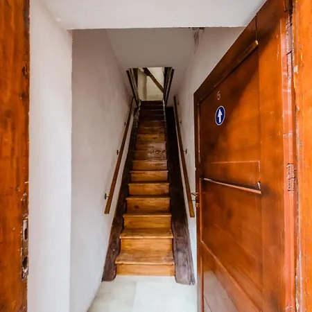 Evu Long Street Braşov