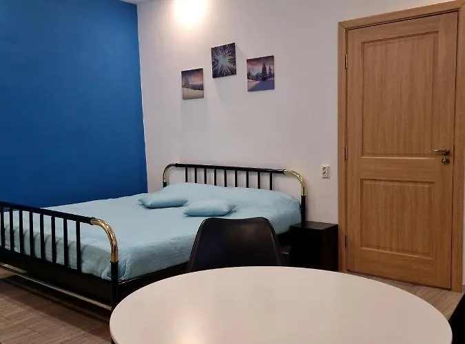 Evu Long Street Brasov