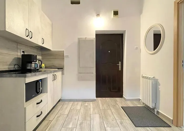 Evu Long Street Апартаменти *