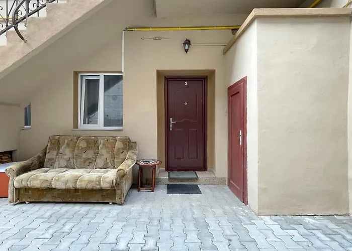 Evu Long Street * Брашов