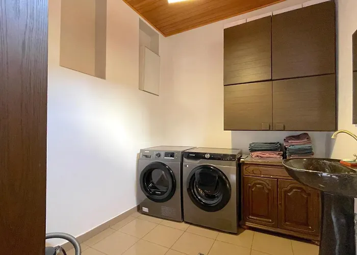 Evu Long Street Apartment *